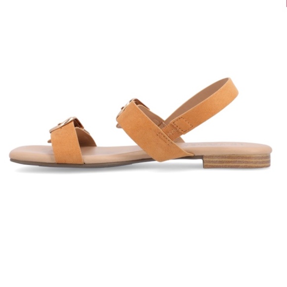 Journey Collection Twylah Red Cherry Flat Buckle Sandal 6 6W - Picture 3 of 11